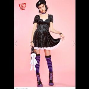 Dolls Kill Sugar Thrillz Enchanted Rose goth lolita kawaii black velvet dress